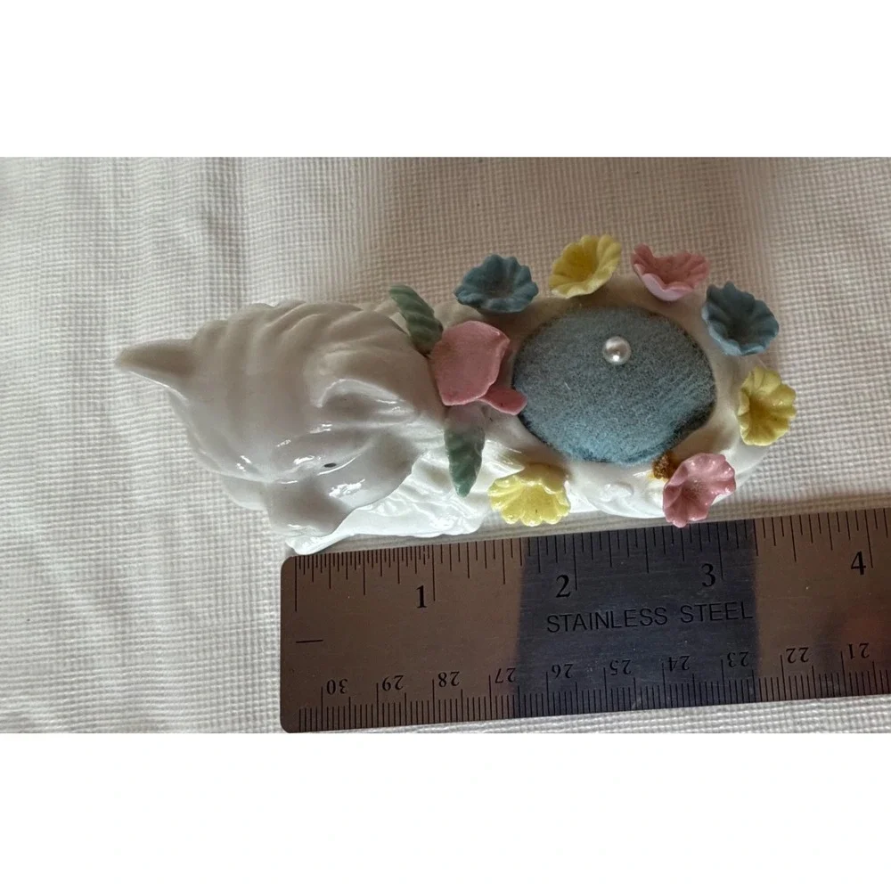 Vintage Ceramic White Cat Pincushion Floral Blue Pillow‎ 1978 Gift Notations